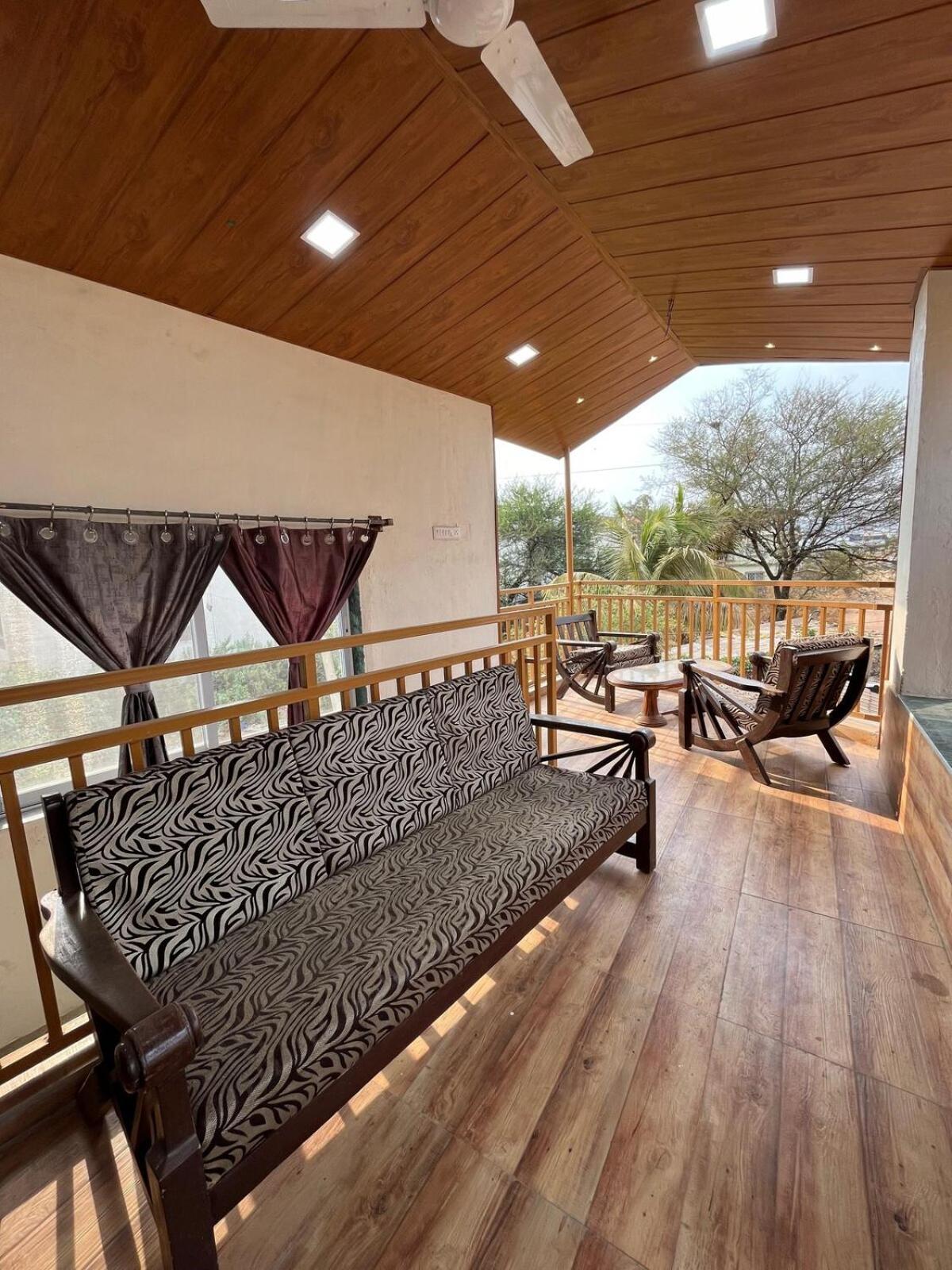 Govind Villa - 3Bhk Penthouse Suite With Pool Splash Lonavala Exterior photo